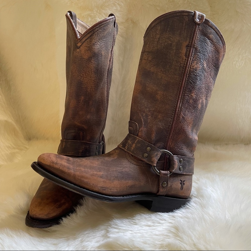 Frye - So on Trend ‘Like New’ Wyatt Harness - Mixed Browns 👢- Size 6